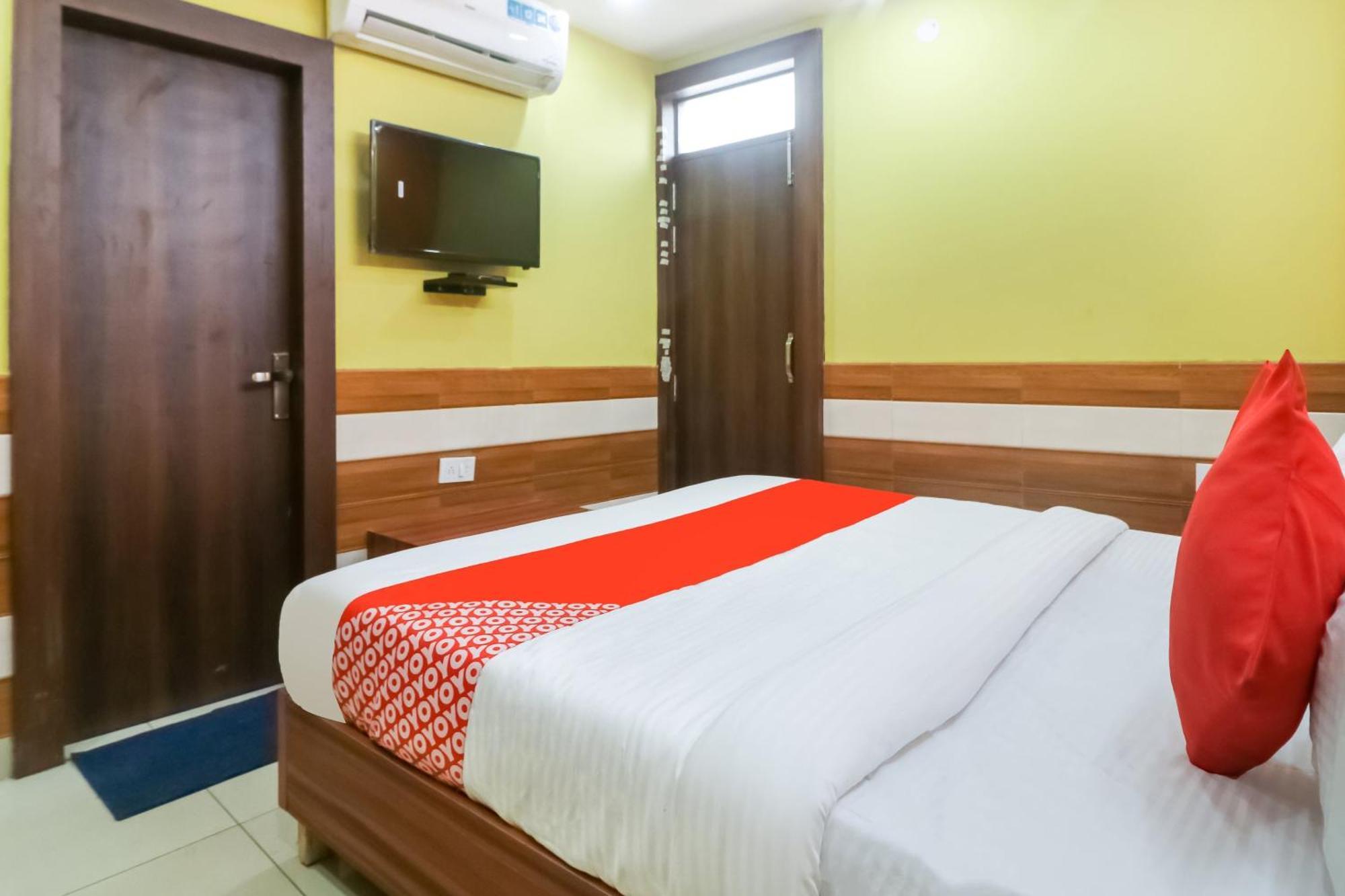 Hotel O Mayur Plaza Delhi  Buitenkant foto