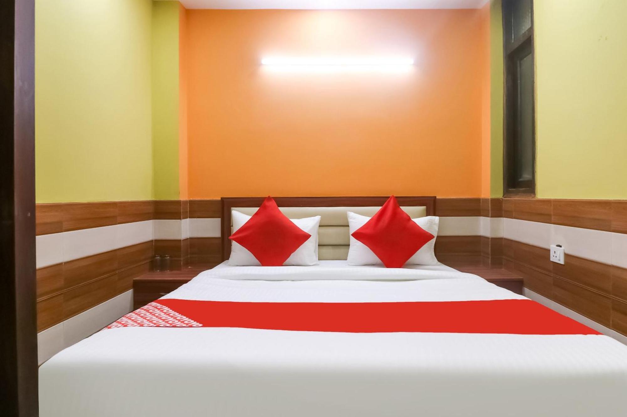 Hotel O Mayur Plaza Delhi  Buitenkant foto